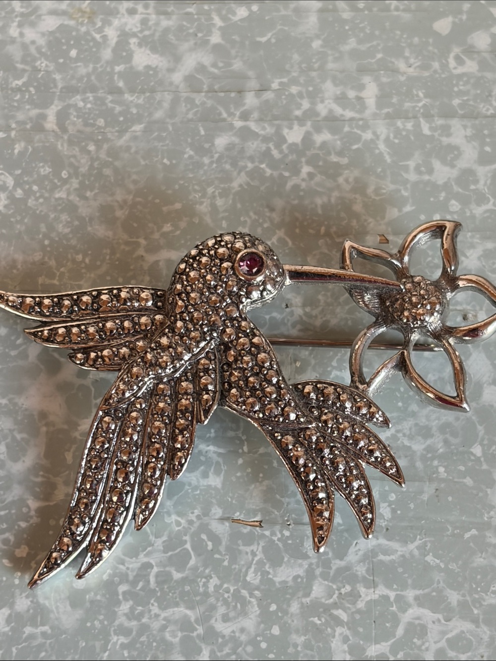 Avon amethyst silver Hummingbird brooch